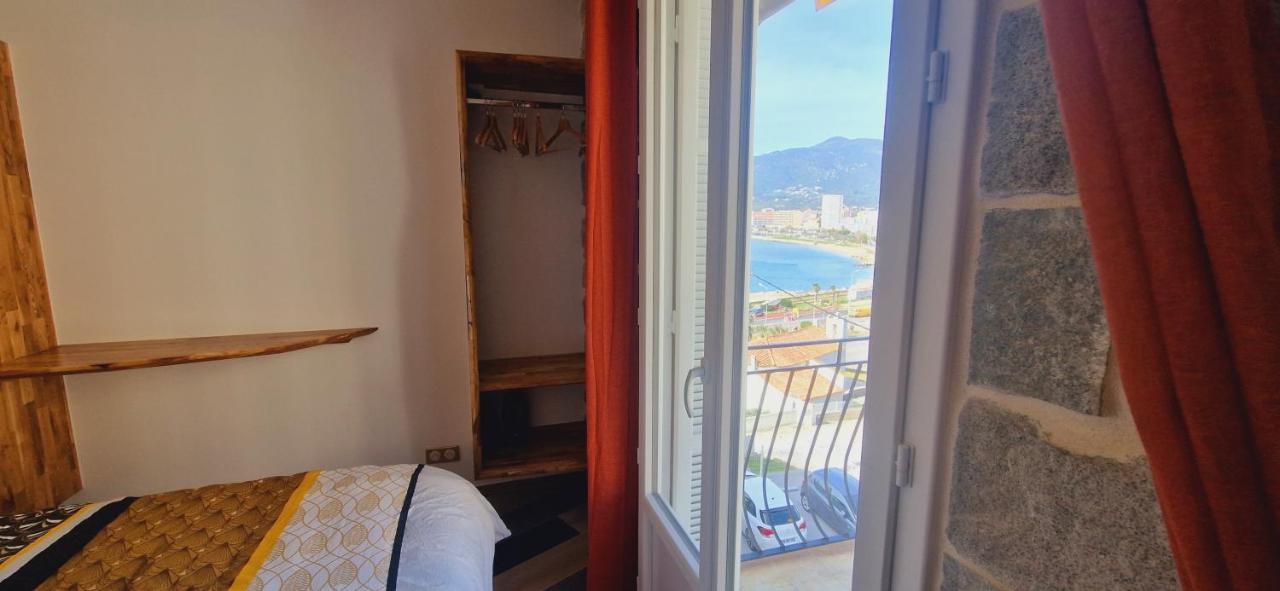 Magnifique Avec Balcon Vue A L'entree D'ajaccio *